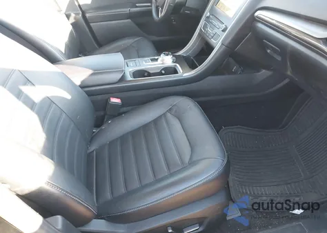 2018 Ford Fusion Energi Se Luxury z USA, uszkodzony, nr VIN 3FA6P0PU2JR274094